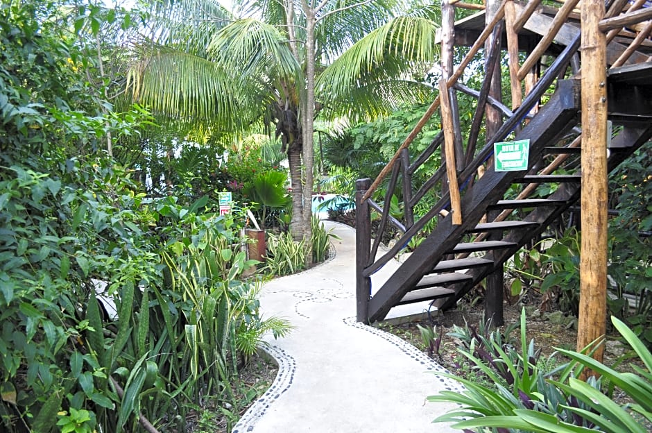 Green Tulum Cabañas & Gardens