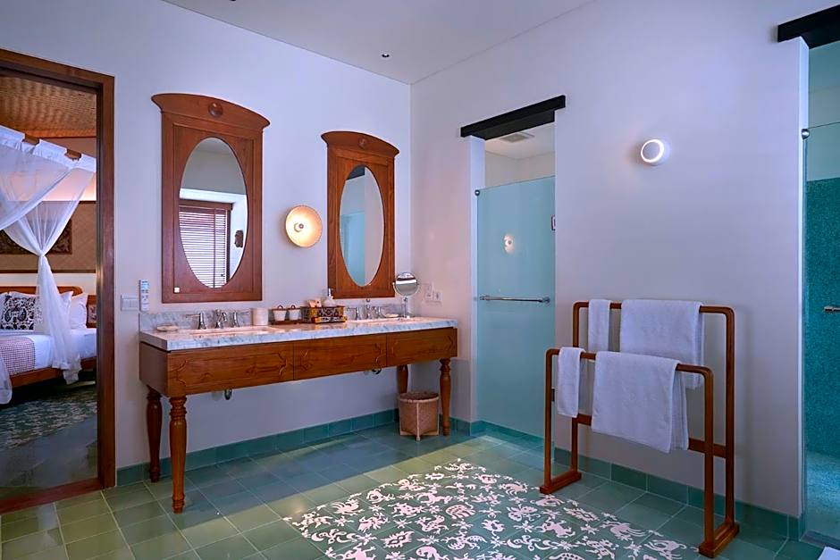 Tandjung Sari Hotel
