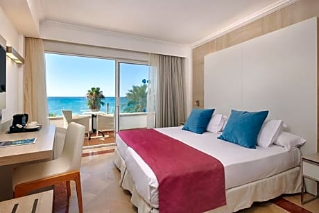 Double Room for Single with Sea View 