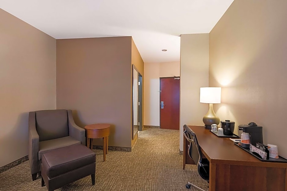 Comfort Inn And Suites