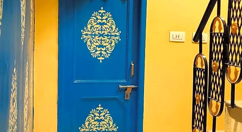 Shivam Paying Guest House