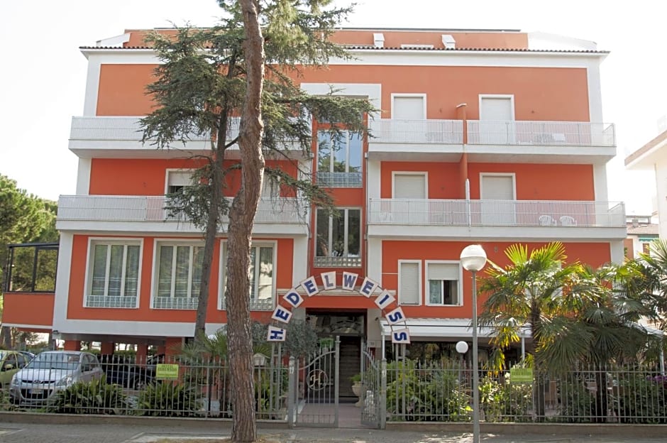 Hotel Edelweiss