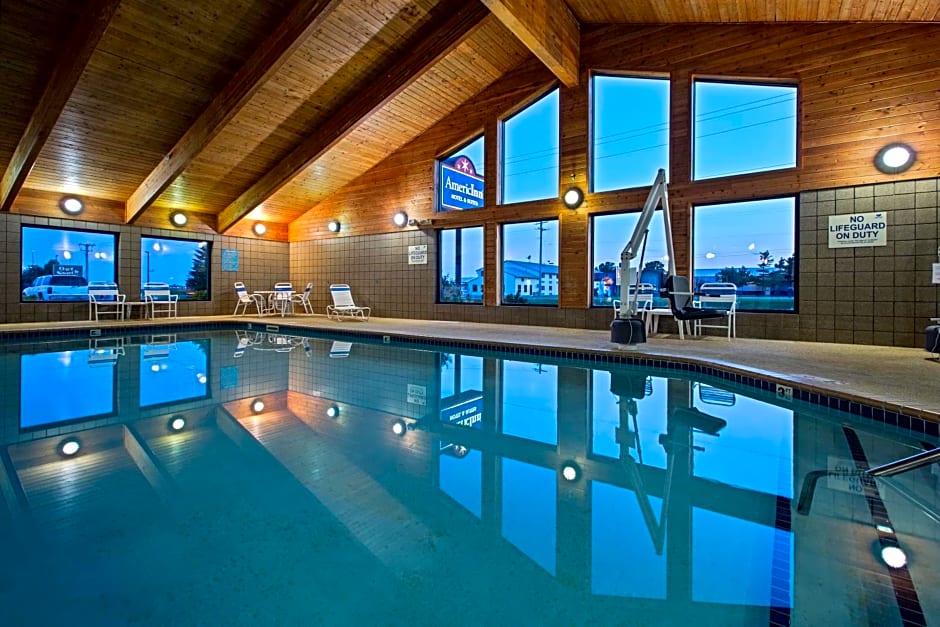 AmericInn by Wyndham Iowa Falls