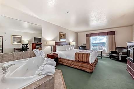 King Suite with Spa Bath