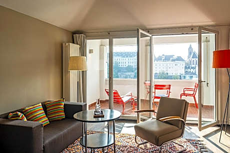 Junior Suite with Balcony