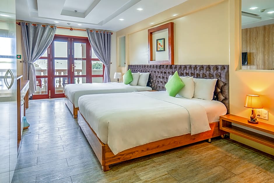 C’Lavie Hotel – Saigon Airport Hotel