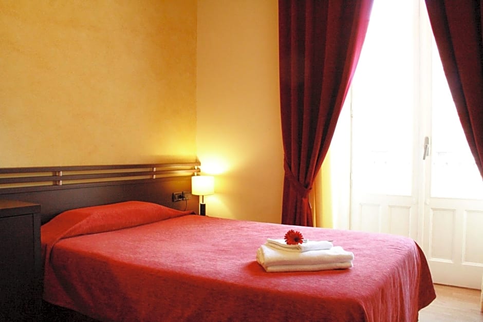 San Max Hotel