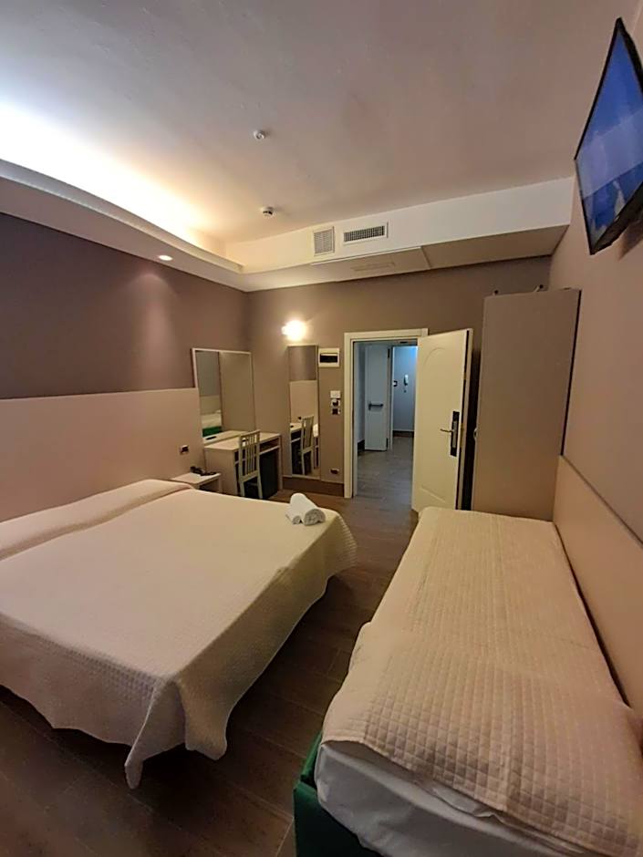 Hotel Royal Plaza