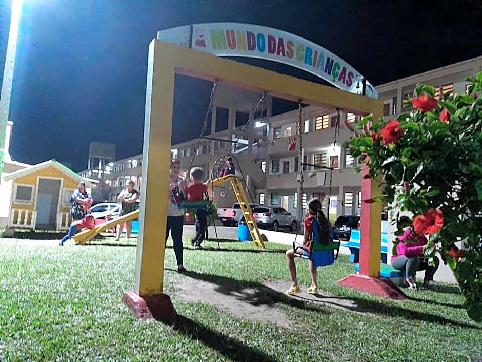 Apartamento à Beira-Mar e Centro Tramandaí Frente calçadão