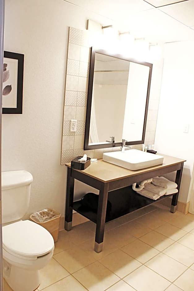 Independence Stay Hotel & Suites