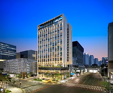 GRAVITY JOSUN Seoul Pangyo, Autograph Collection