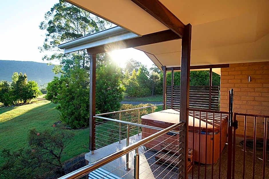 Clarendon Forest Retreat