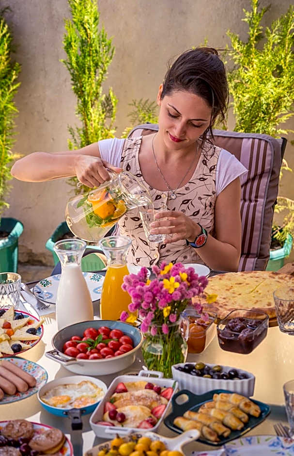 OISHE Boutique Hotel