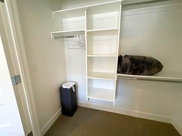 New Family-Friendly Townhome w/ Pool & Hot Tub