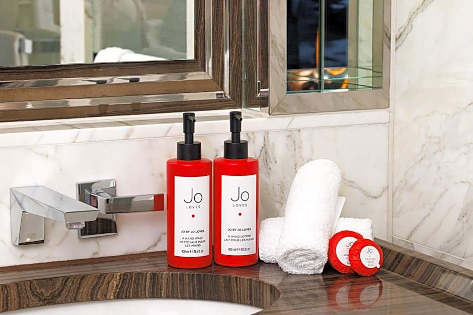 Shangri-La Hotel At The Shard, London