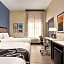 La Quinta Inn & Suites by Wyndham San Bernardino