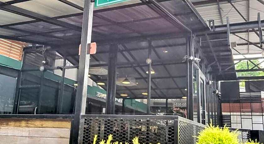 Room@Doze Apartments