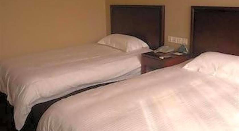 GreenTree Inn Suzhou Guanqian Yangyuxiang Metro Station Business Hotel