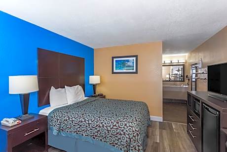 Queen Room - Disability Access - Non-Smoking