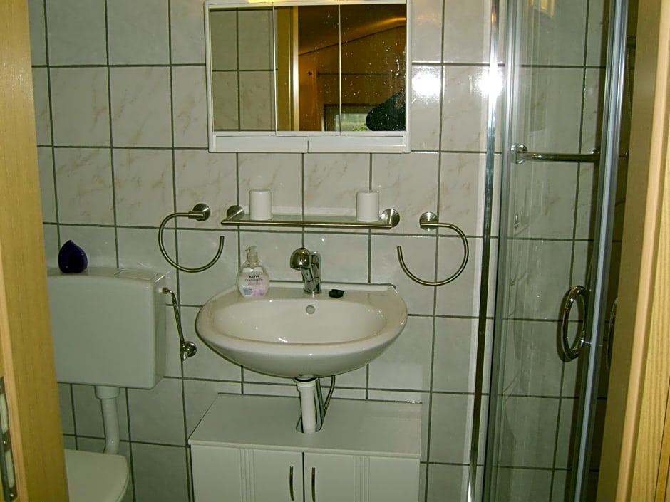 B & B Gross Methling