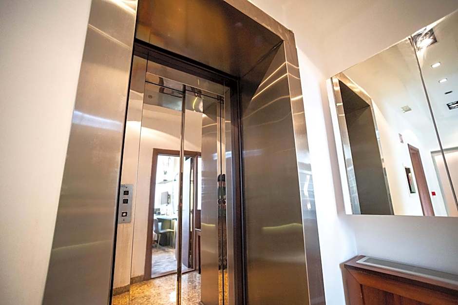 Natali luxury suites- mini rooms