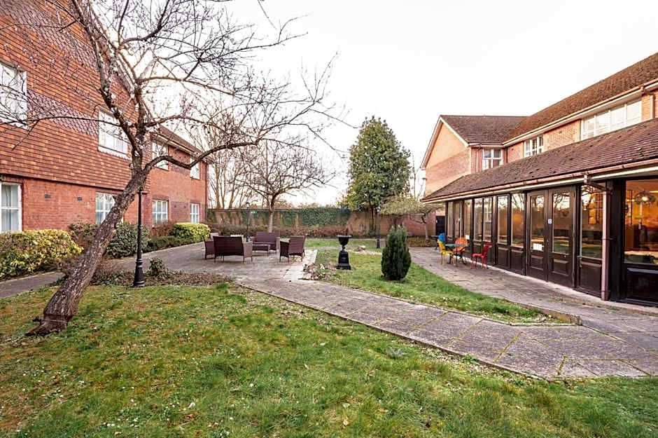 Holiday Inn Reading West By IHG