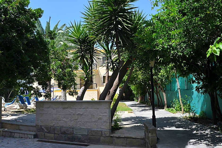 Odysseas & Eleni Hotel Apartments