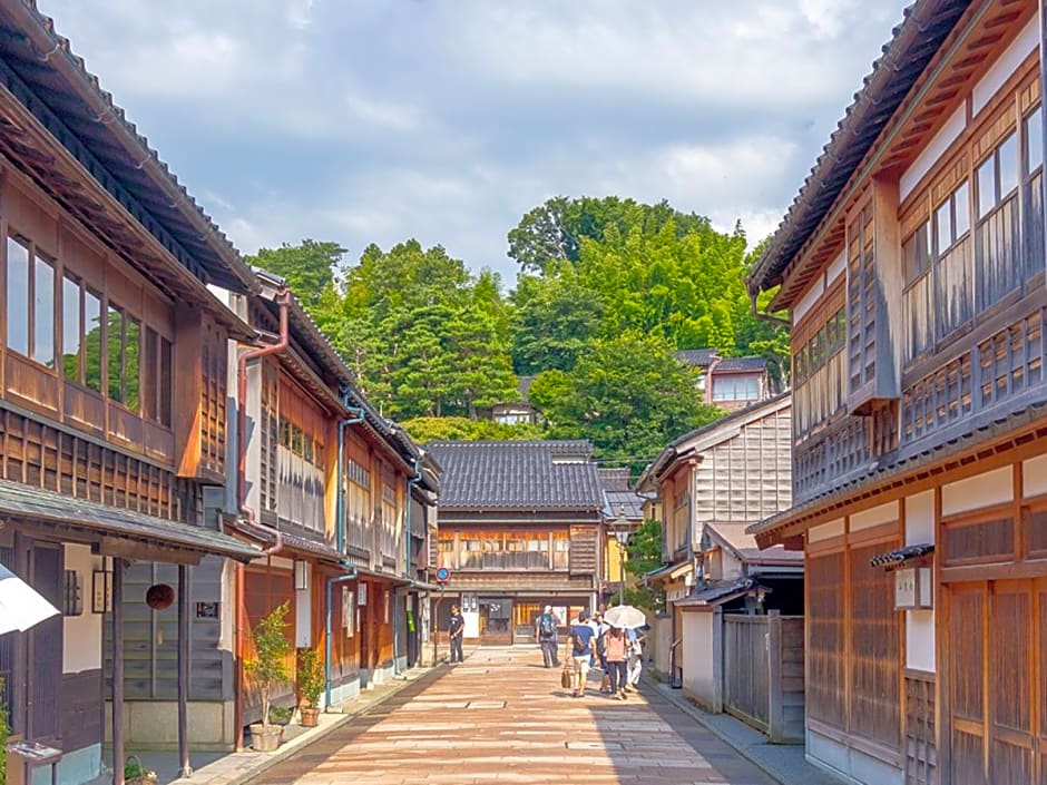 Kanazawa Hakuchoro Hotel Sanraku