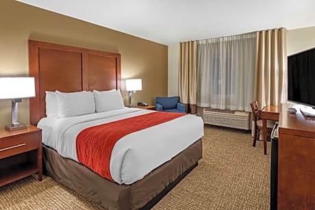 Double Room with Tub - Accessible/Non-Smoking