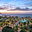 Conrad Punta de Mita