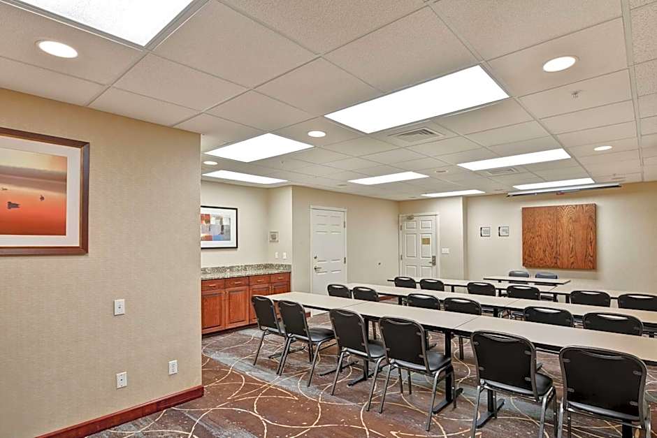 Homewood Suites By Hilton Kansas City/Overland Park