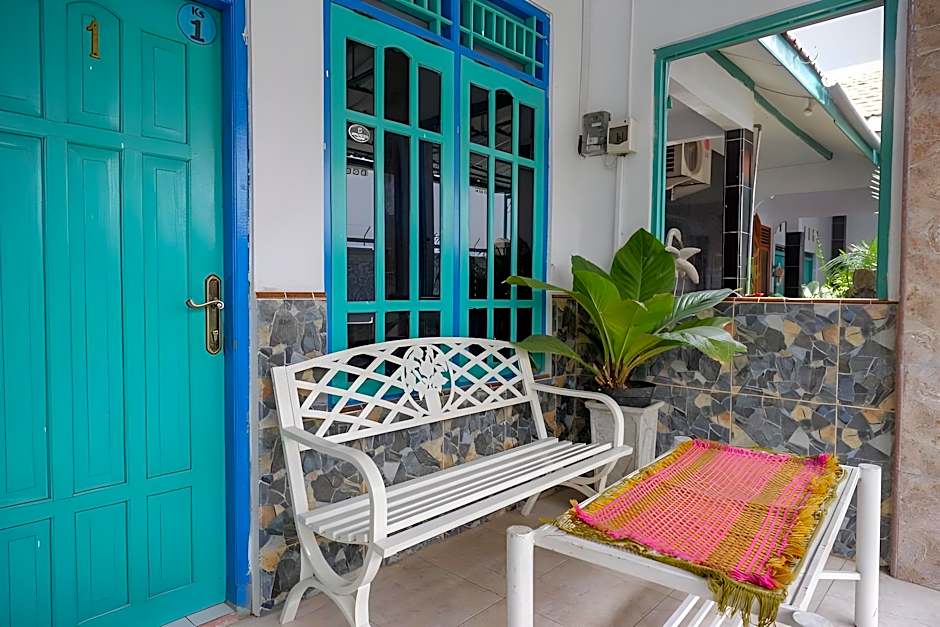 RedDoorz Syariah near Alun Alun Balai Kota Tegal