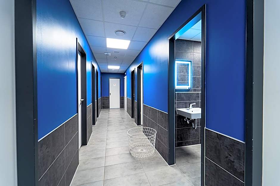 Space Night Capsule Hostel