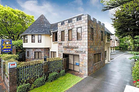 Fitzherbert Castle Motel