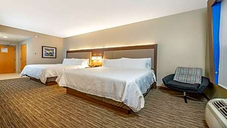 Standard King Room with Two King Beds