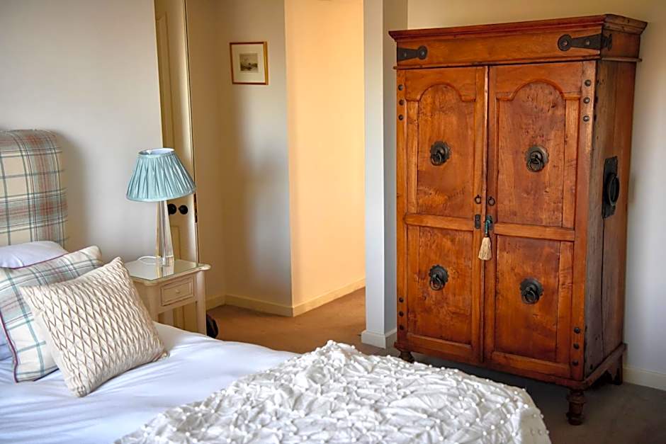 Lorne House Bed & Breakfast