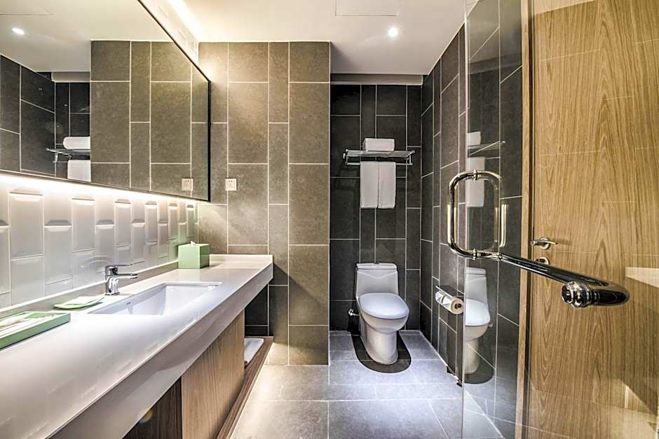 Q-Box Hotel Shanghai Sanjiagang