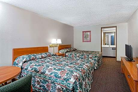 Two Double Beds Non Smoking