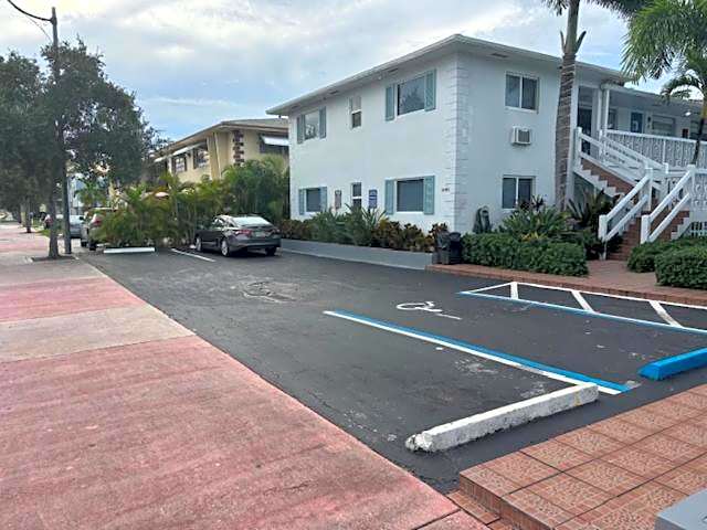 May-Dee Suites in Florida