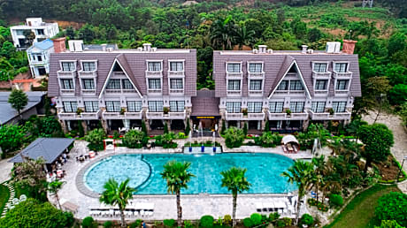 Paradise Soc Son Resort