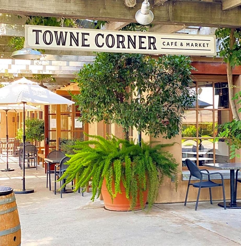 Wine & Roses Hotel Restaurant Spa Lodi Reservations Center