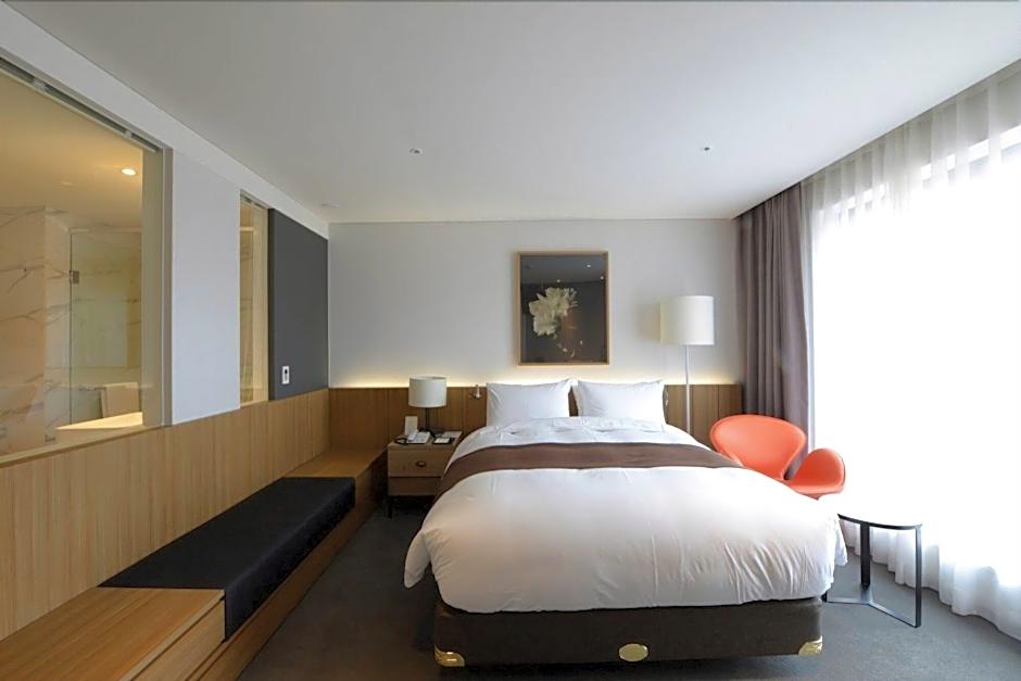 Eden Paradise Hotel