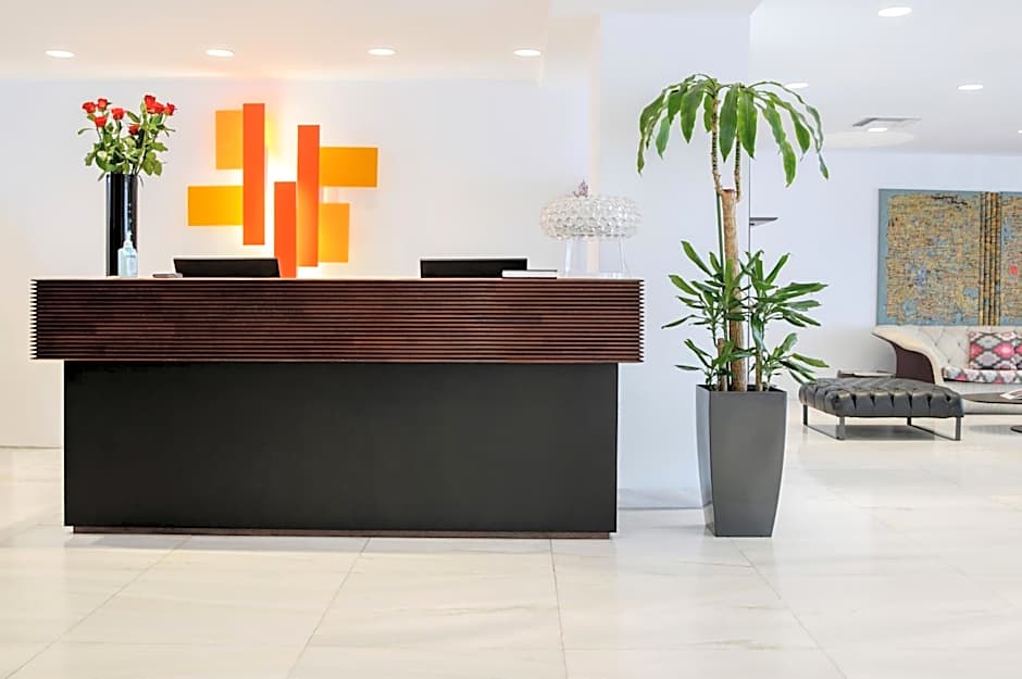 Athenaeum Grand Hotel