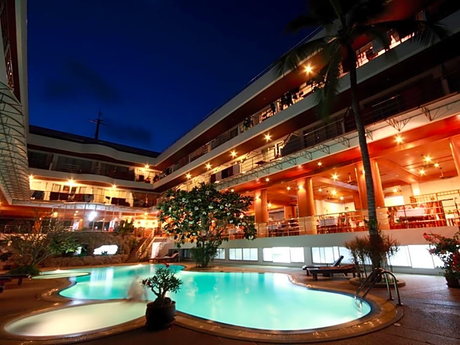 Samui First House Hotel