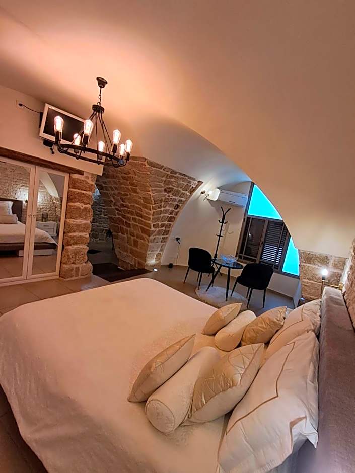 Lighthouse Suite - Acre