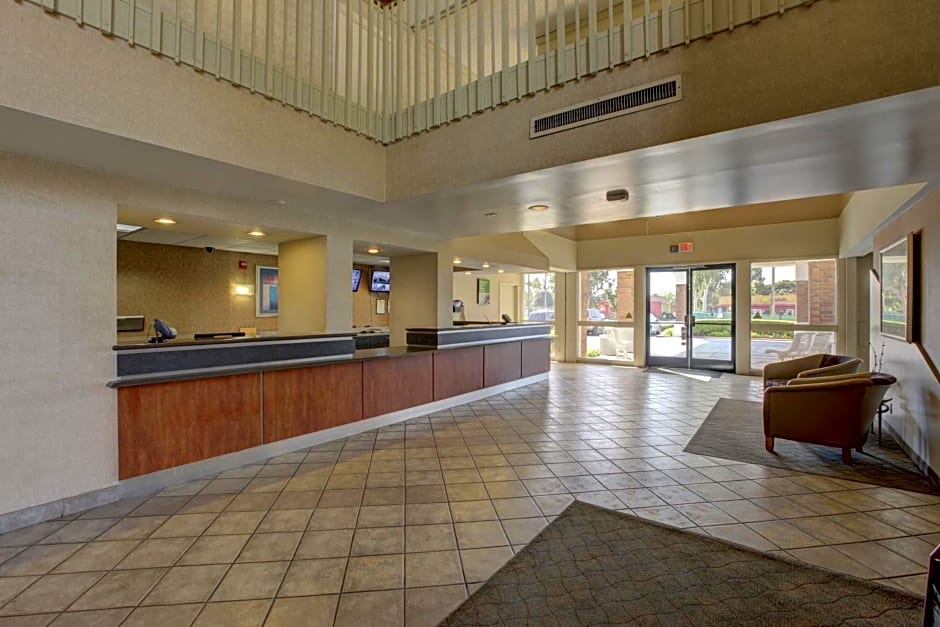 Motel 6-Santa Ana, CA - Irvine - Orange County Airport