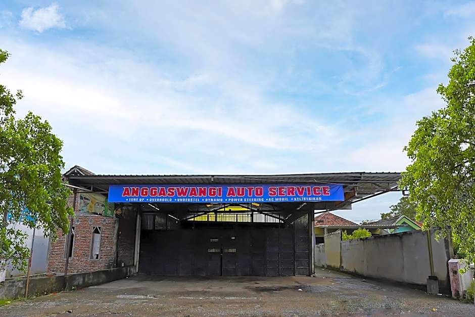 Hotel O Kost Auto Syariah Anggaswangi