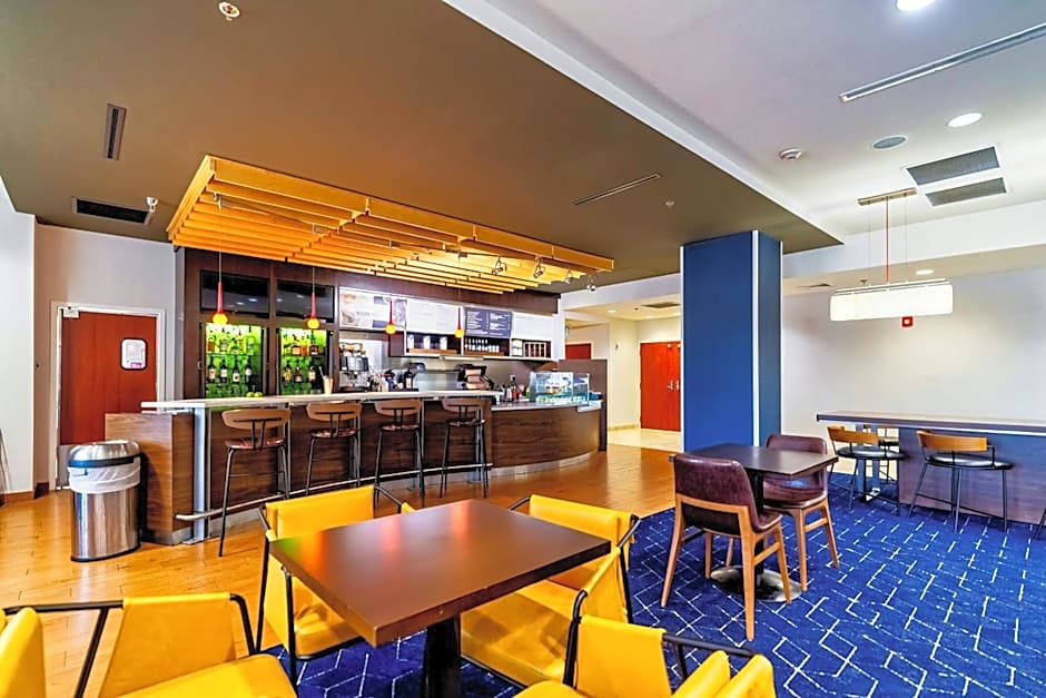 Courtyard by Marriott Biloxi North/D'Iberville