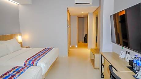 Family Suite with Two Double Beds - Non-Smoking