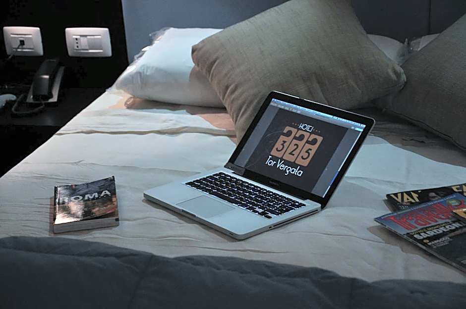 Hotel 325 Tor Vergata